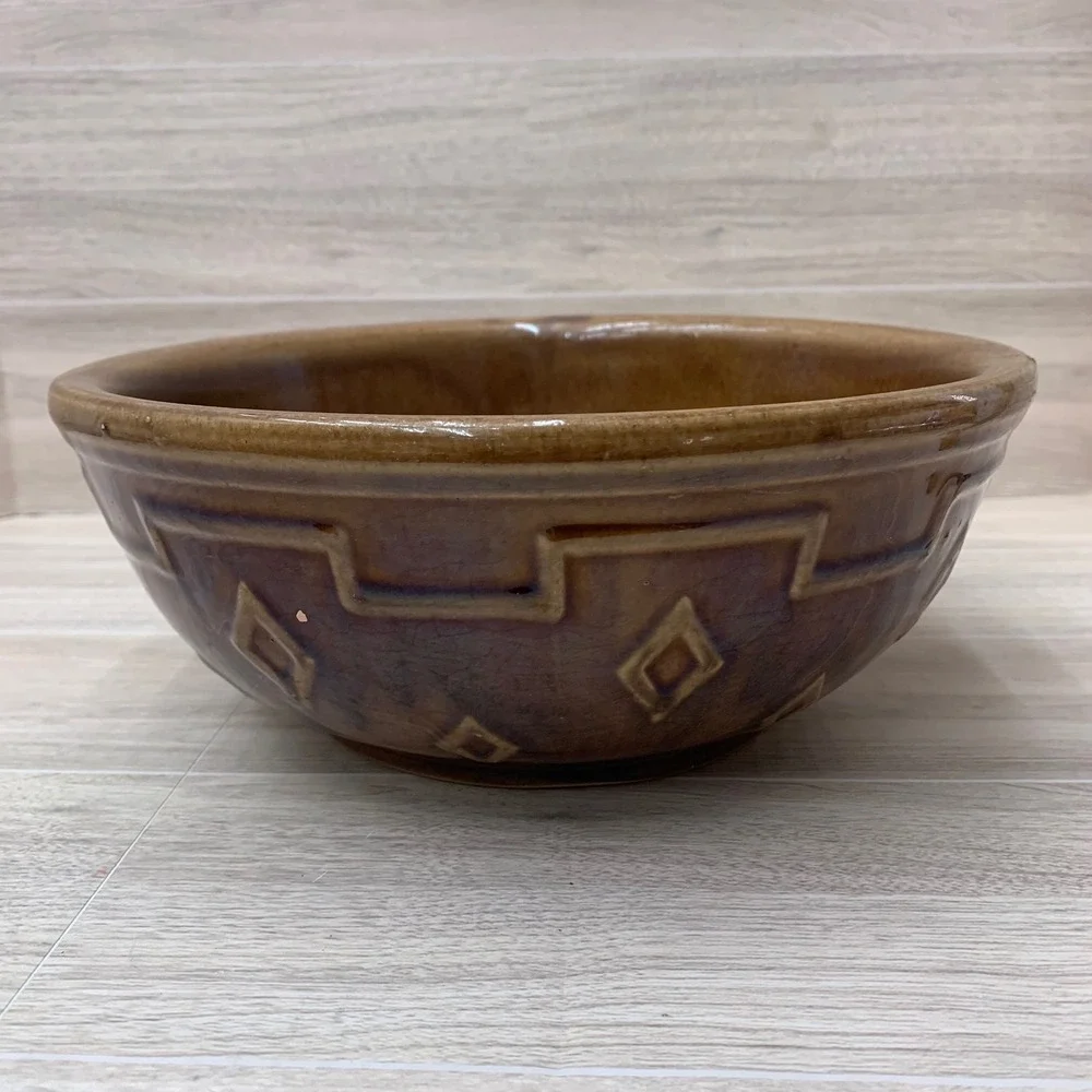 Vintage Monmouth USA Pottery Brown Stoneware Mixing Bowl Geometric Embossed‎